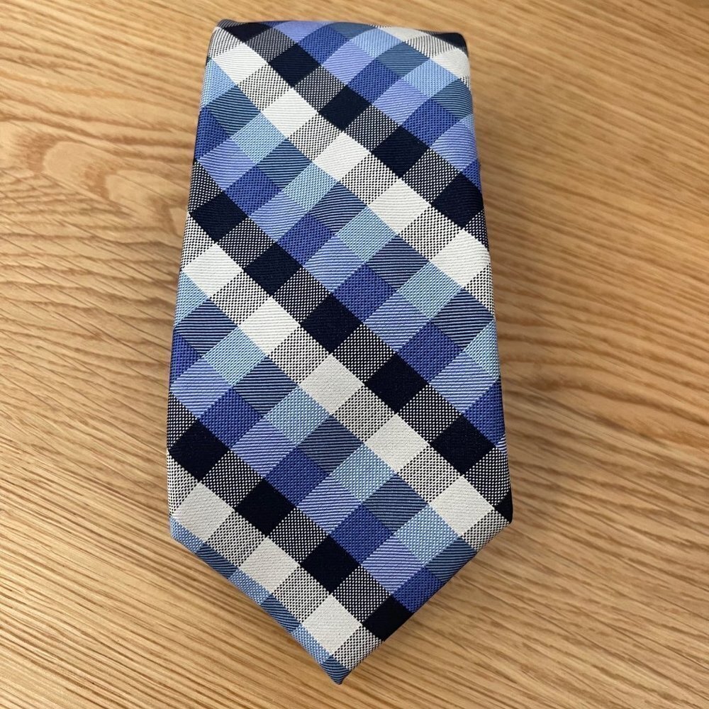 Lord & Taylor The Men's Shop Vintage Plaid 100% Silk Tie